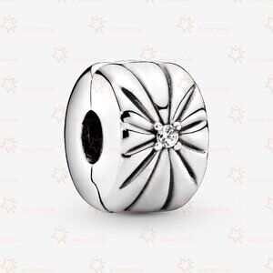 Pandora Sparkling Sunburst Clip Charm